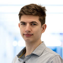 Daniel schillert